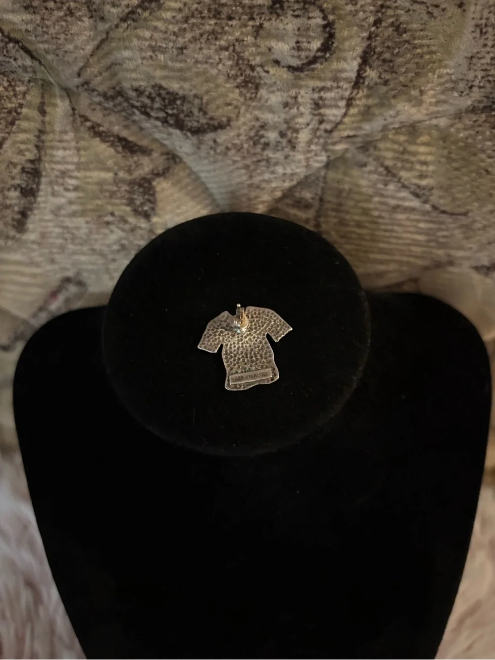 925 Sterling Silver Vintage T-Shirt Charm Brooch